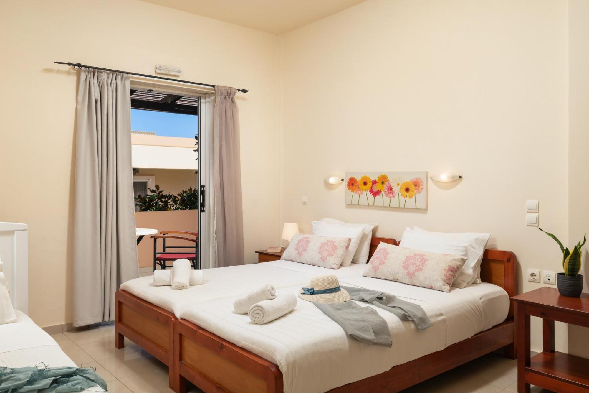 Evdokia Αpartments & Dimitra Village Agia Marina  Luaran gambar