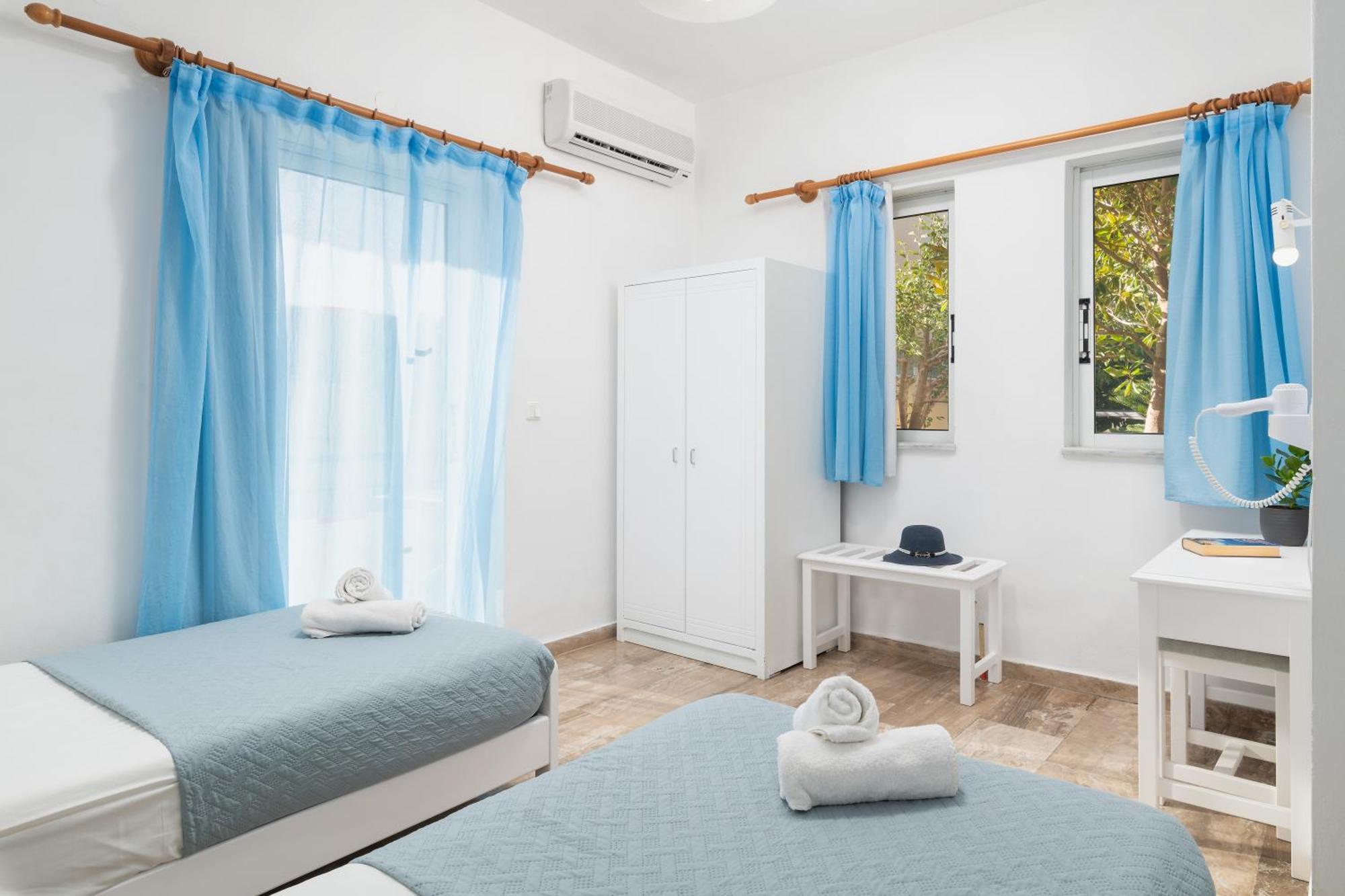 Evdokia Αpartments & Dimitra Village Agia Marina  Luaran gambar